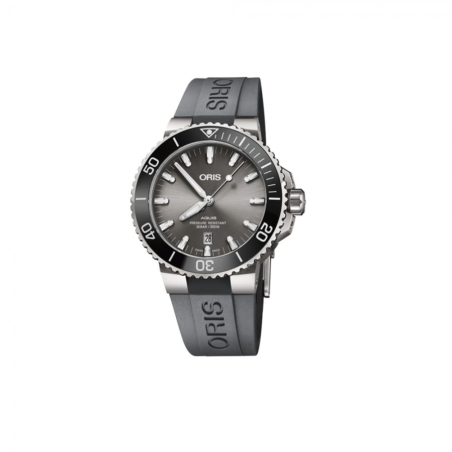 Oris Aquis Titanium Date